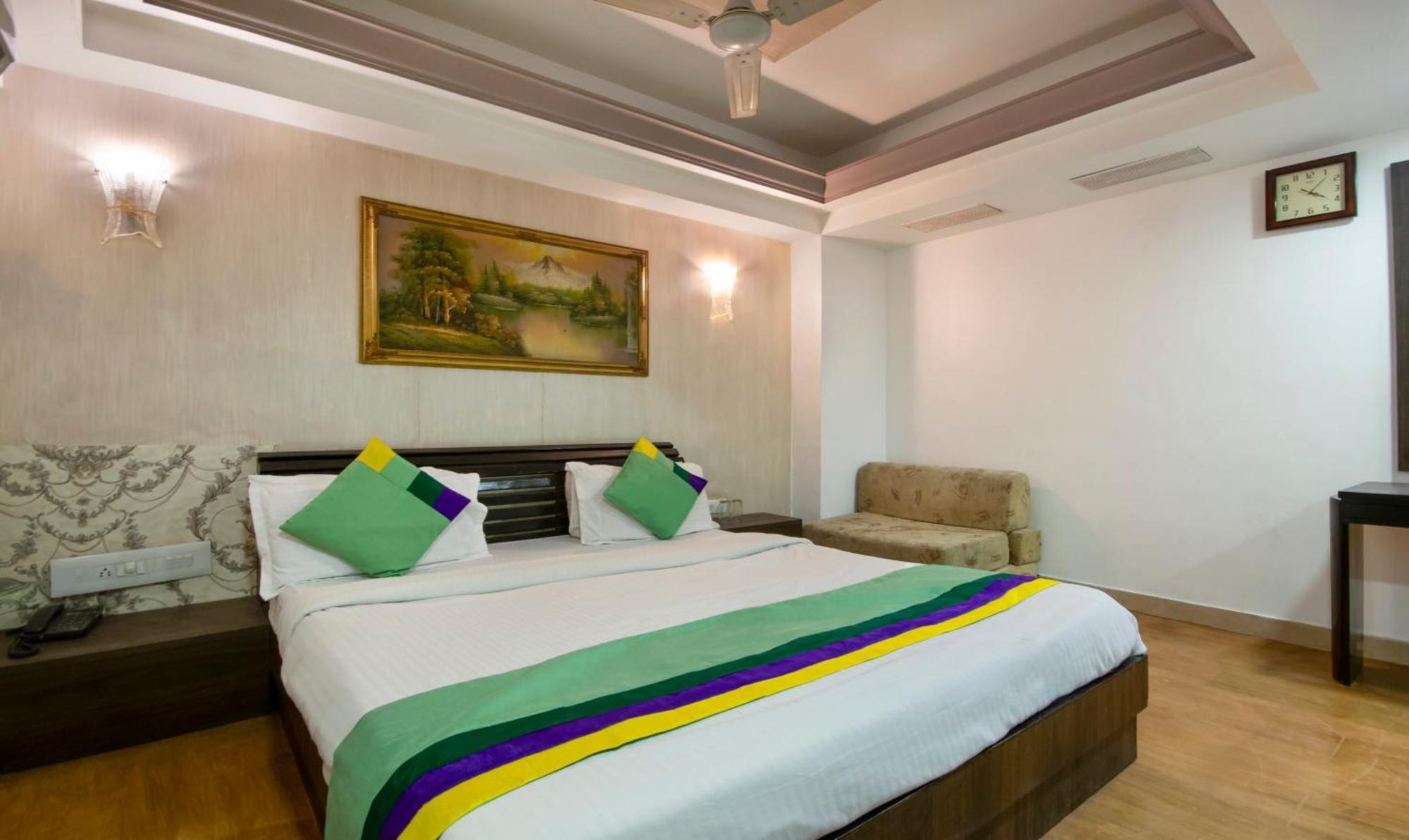 Itsy Hotels Shree Krishna Palace Ahmedabad Exterior photo